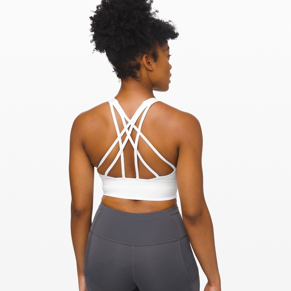 Lululemon 🍋 Free To Be Serene Bra